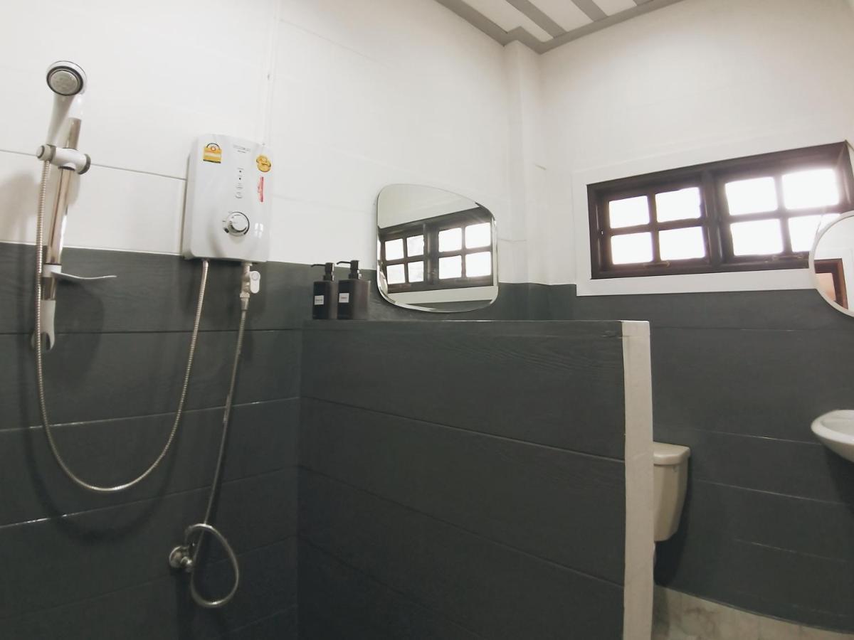 The Warehouse - Ayutthaya Apartment Exterior photo