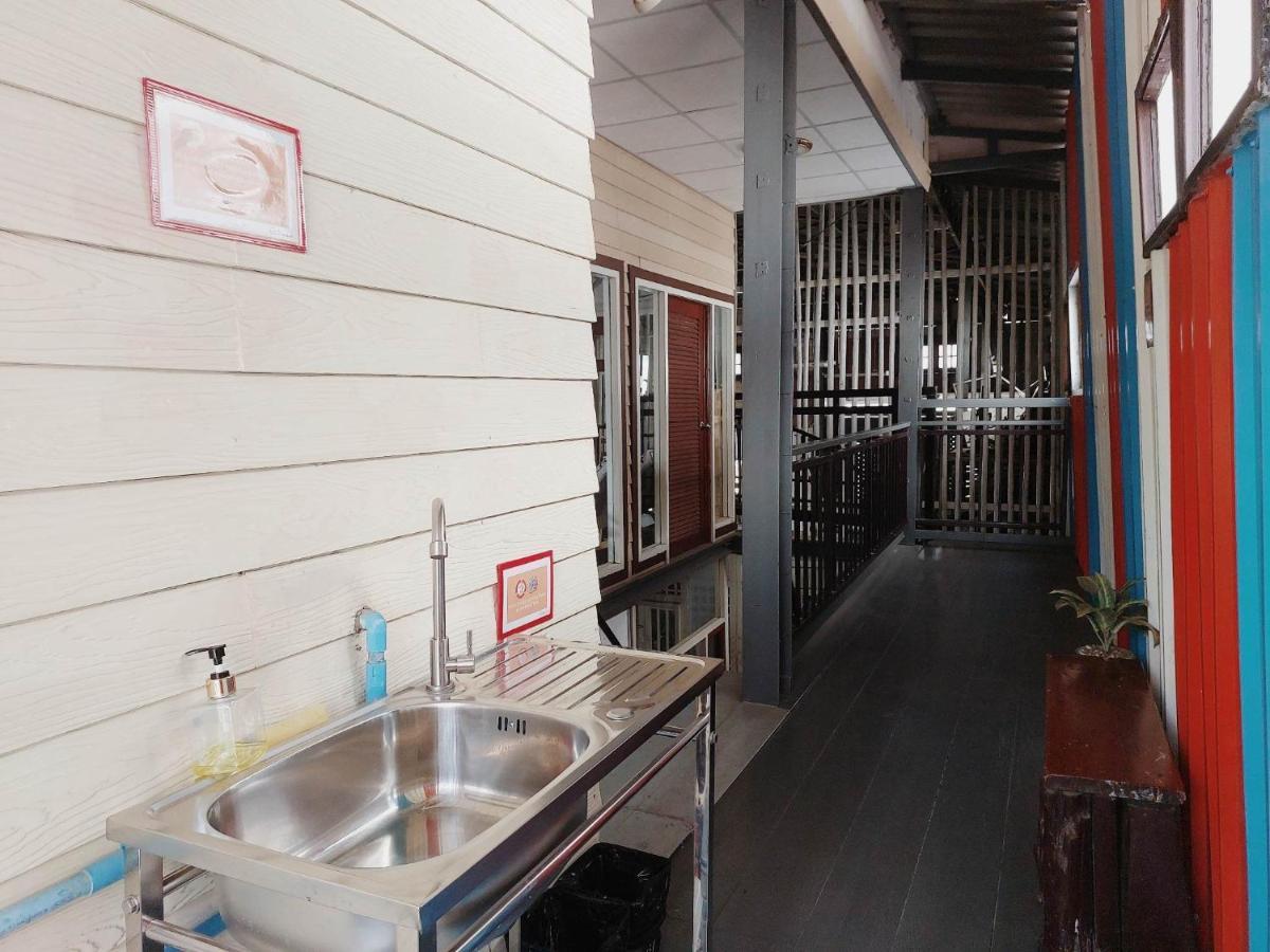 The Warehouse - Ayutthaya Apartment Exterior photo
