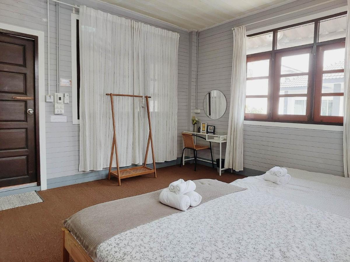 The Warehouse - Ayutthaya Apartment Exterior photo