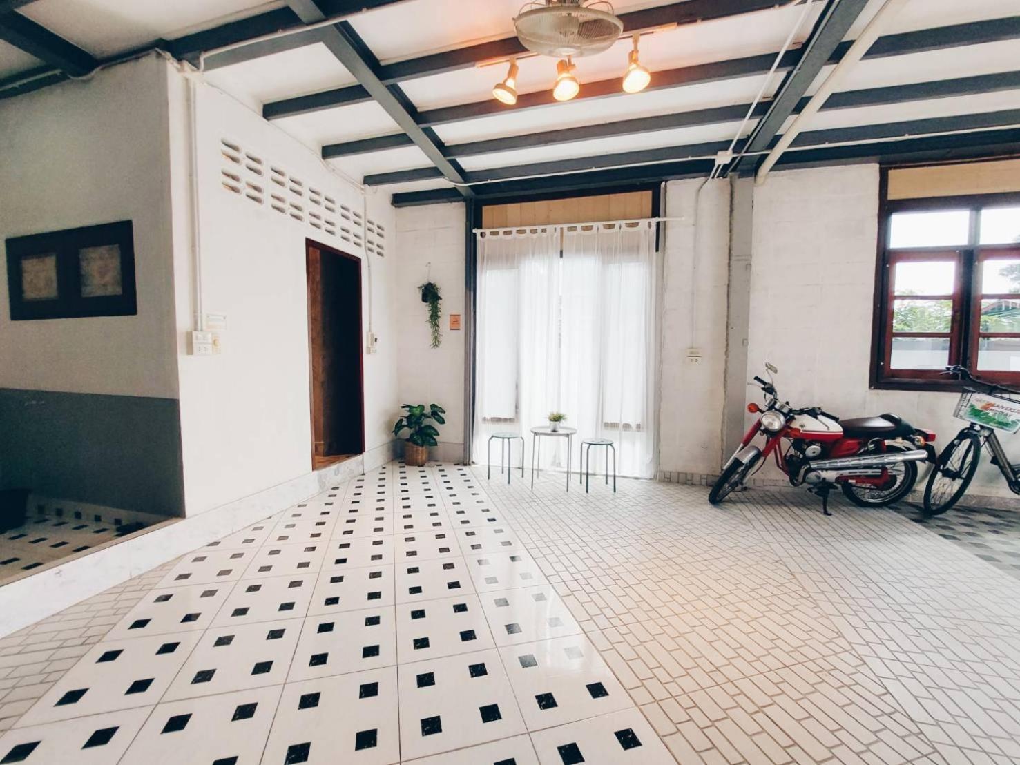 The Warehouse - Ayutthaya Apartment Exterior photo